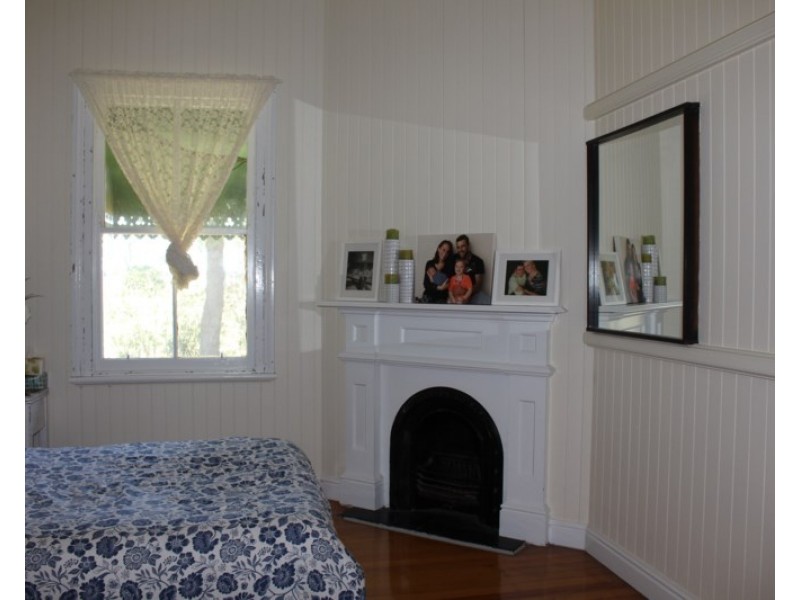 949 Clifton Pittsworth Road, Back Plains QLD 4361