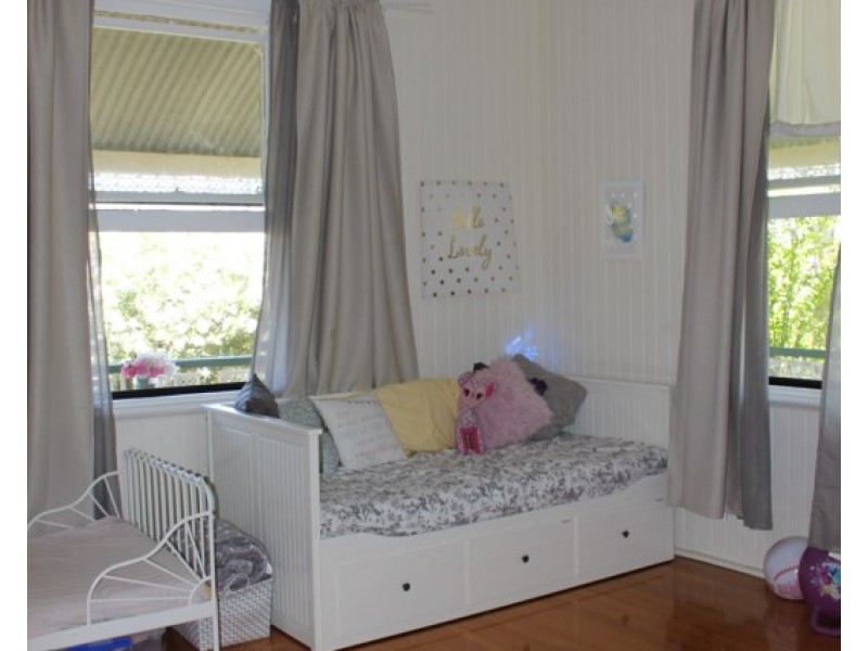 949 Clifton Pittsworth Road, Back Plains QLD 4361