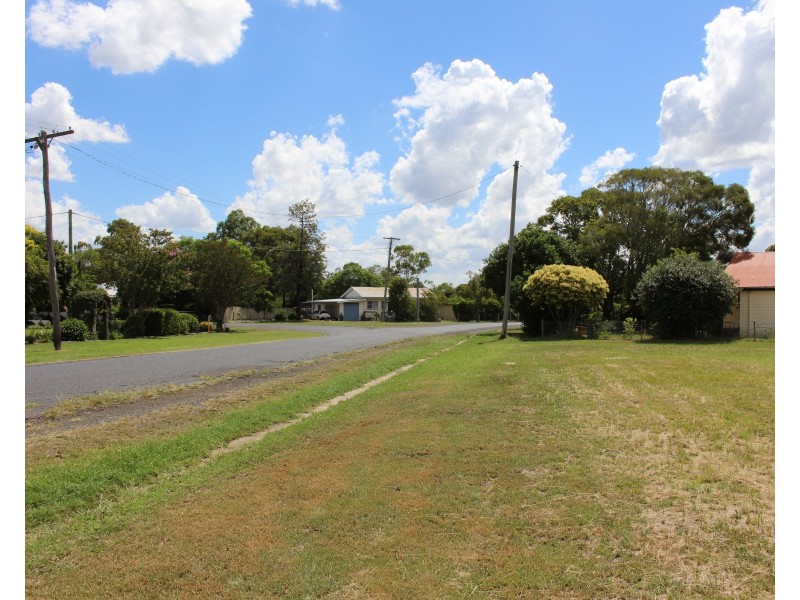 17 Florence Street, Pittsworth QLD 4356