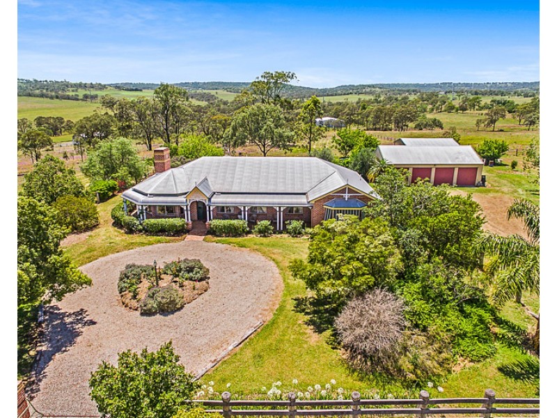 421 Hodgson Vale Road, Hodgson Vale QLD 4352