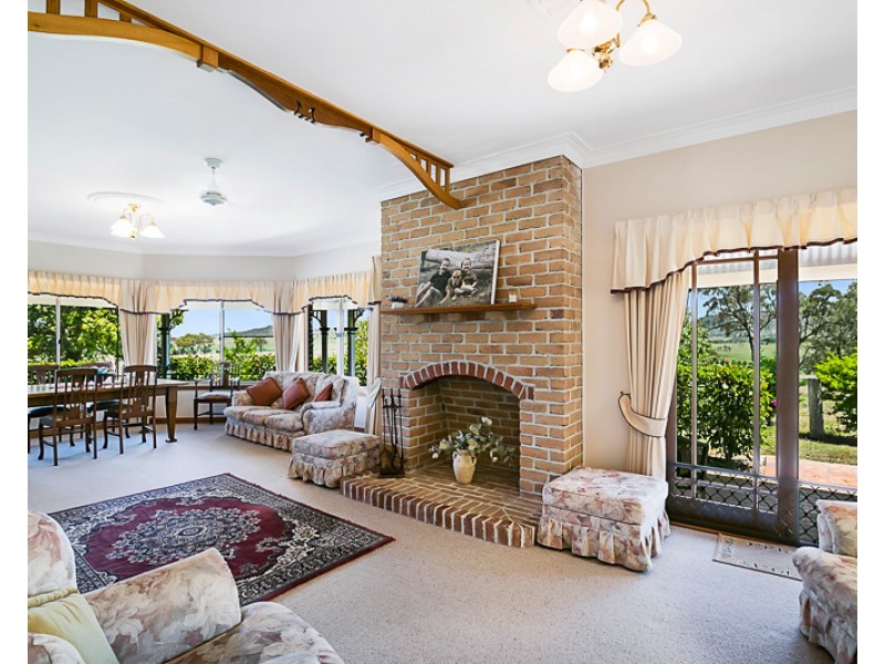 421 Hodgson Vale Road, Hodgson Vale QLD 4352