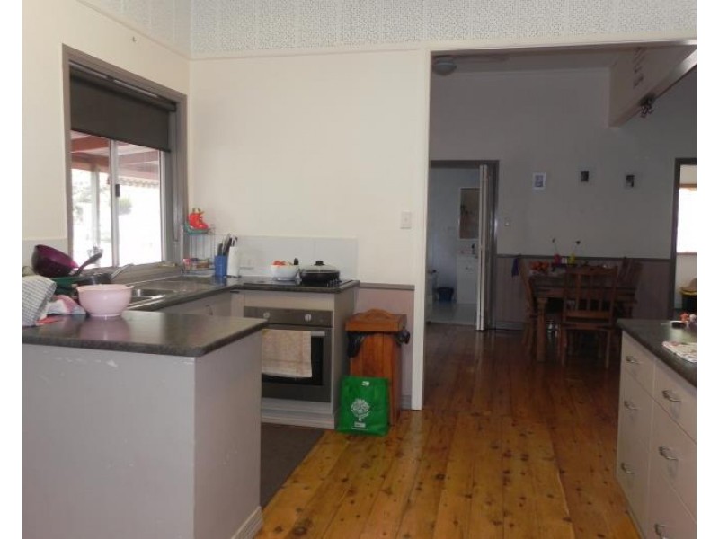 53 Murray Street, Pittsworth QLD 4356