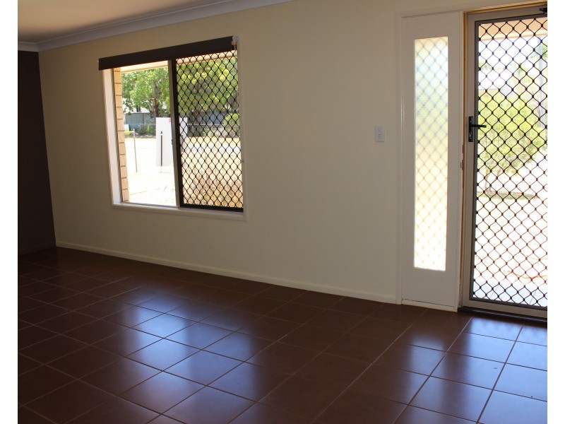 10 Frizzell, Southbrook QLD 4363