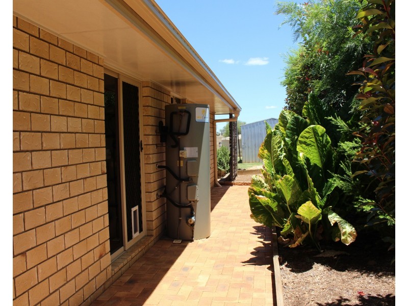 10 Frizzell, Southbrook QLD 4363