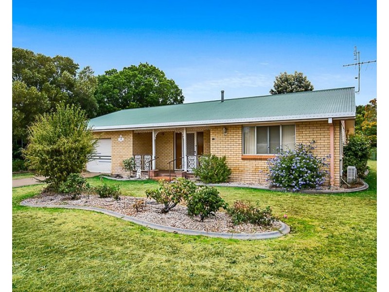 7 Aster Street, Pittsworth QLD 4356