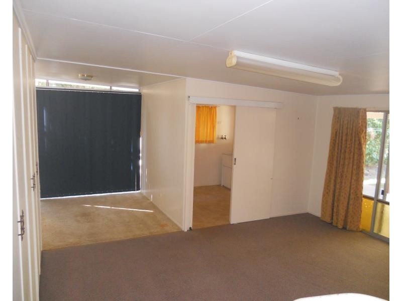 16 Murray Street, Pittsworth QLD 4356