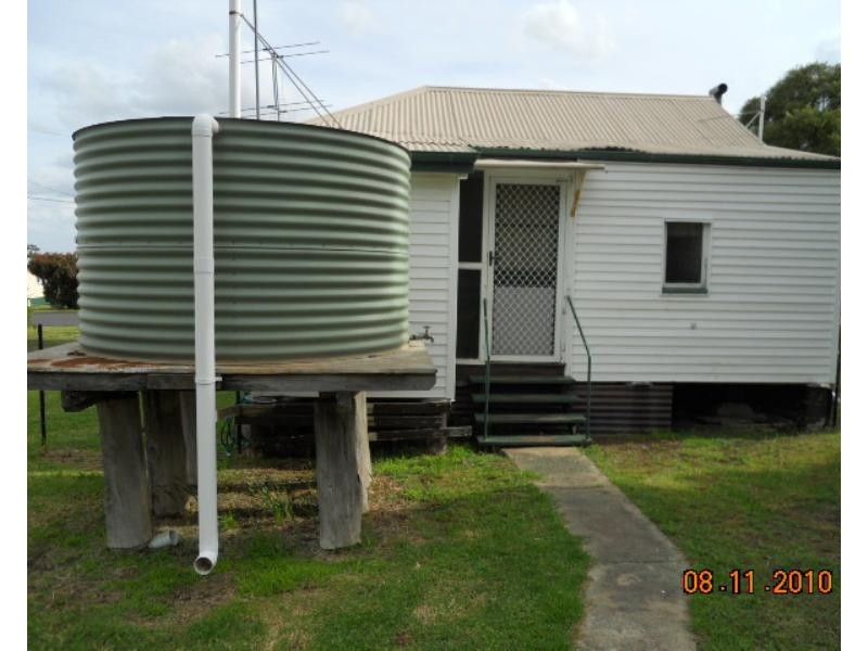 3 Fryar Street, Pittsworth QLD 4356