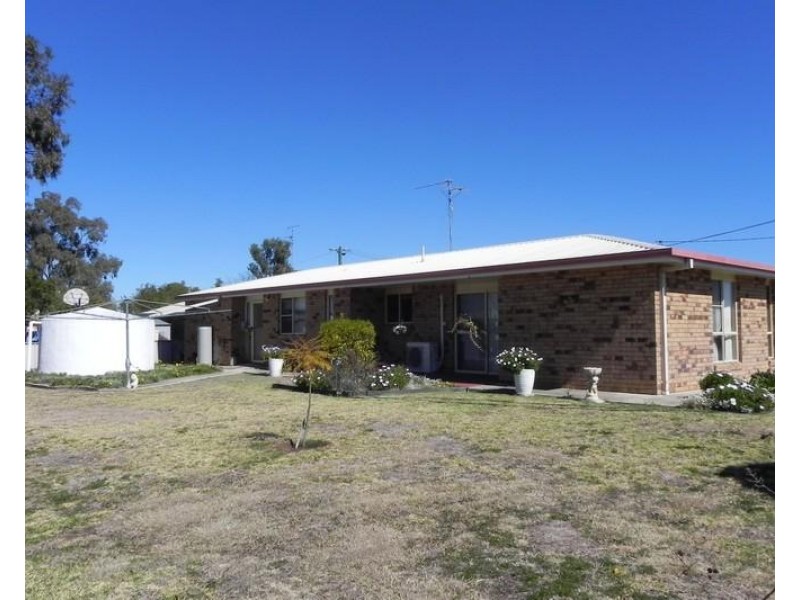 30 Campbell Street, Pittsworth QLD 4356