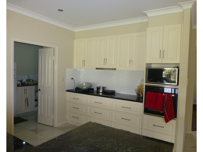 140 Henningsen Road, Oakey QLD 4401