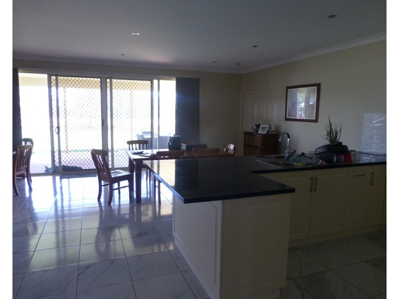 140 Henningsen Road, Oakey QLD 4401