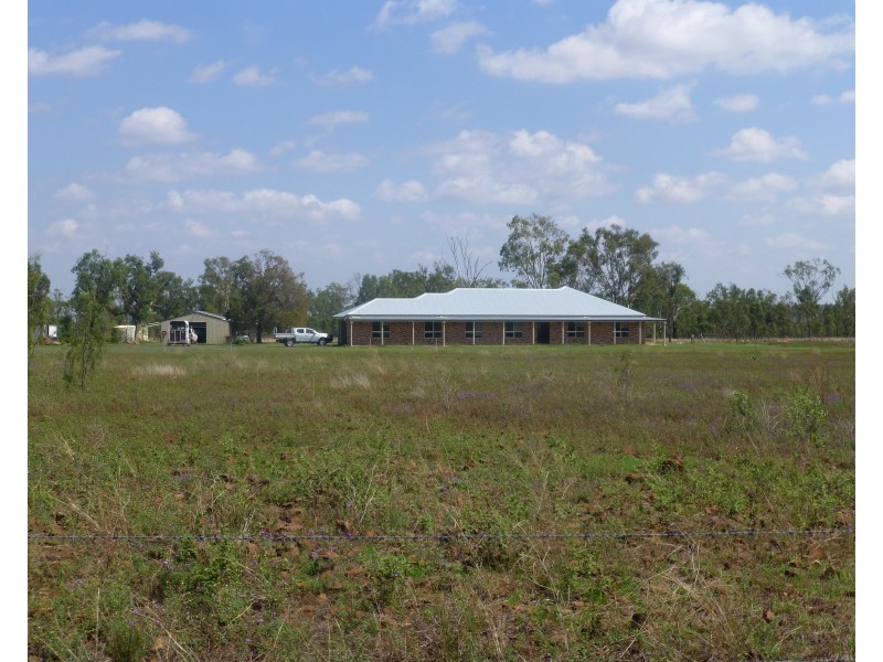 140 Henningsen Road, Oakey QLD 4401