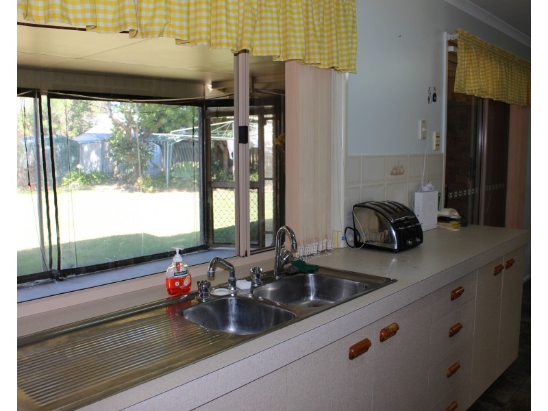 10 Cunningham Street, Pittsworth QLD 4356