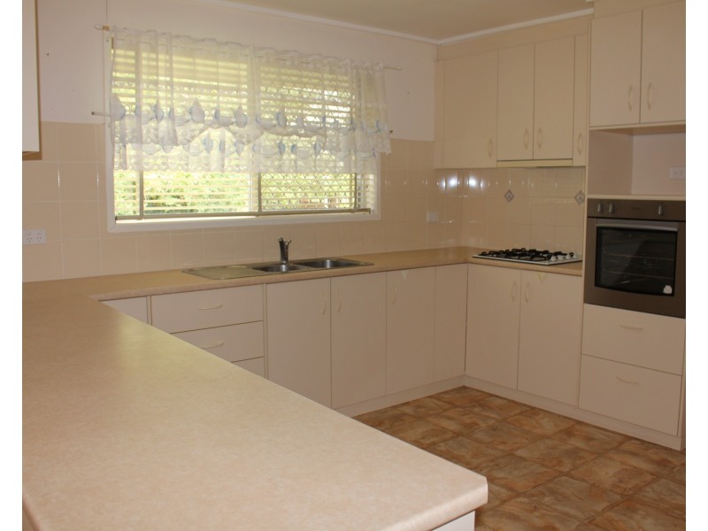 30 Weale, Pittsworth QLD 4356