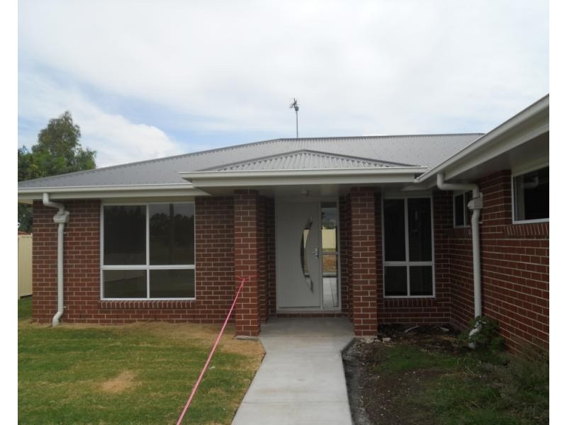 16 Bayley Street, Pittsworth QLD 4356