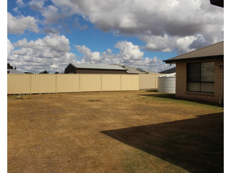 6 Alexia Street, Pittsworth QLD 4356