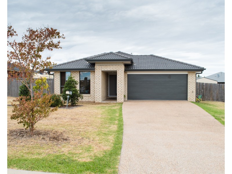 5 Colbar Street, Pittsworth QLD 4356