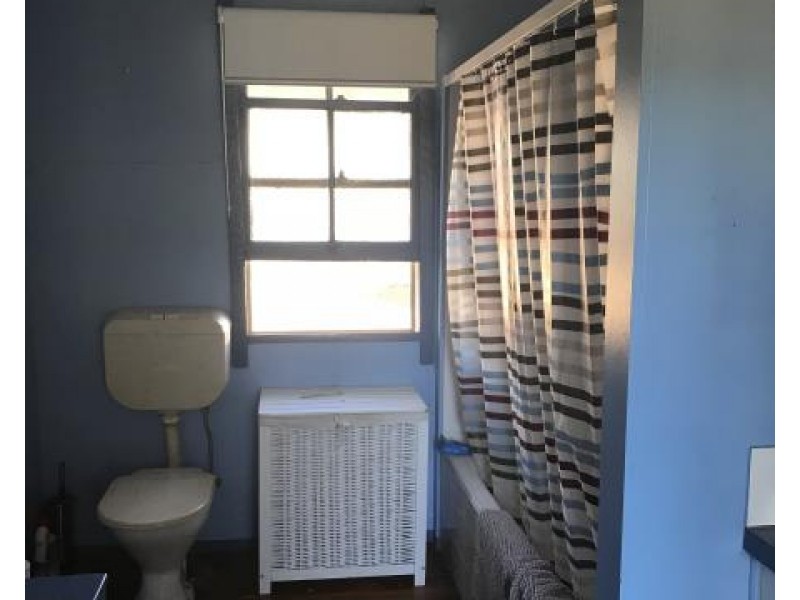 2 Weale Street, Pittsworth QLD 4356