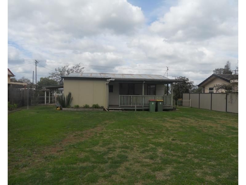 57 Murray Street, Pittsworth QLD 4356