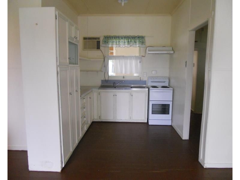 57 Murray Street, Pittsworth QLD 4356