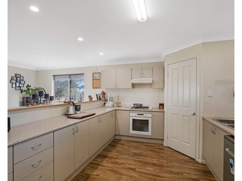 1040 Mann-Silo Road, Brookstead QLD 4364