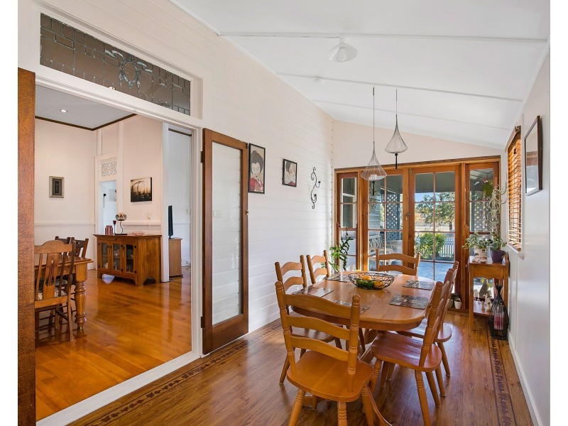 32 Railway Street, Pittsworth QLD 4356