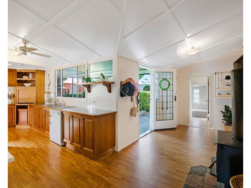 32 Railway Street, Pittsworth QLD 4356