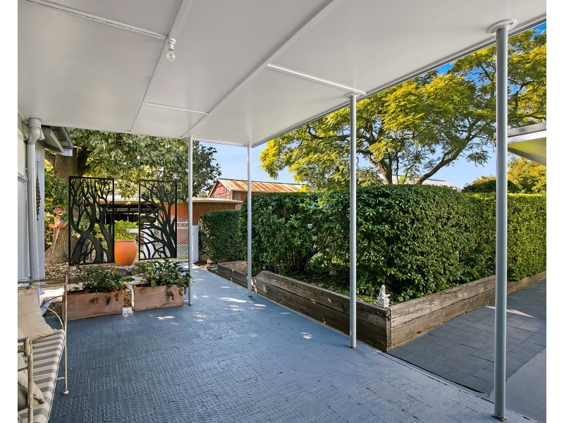32 Railway Street, Pittsworth QLD 4356