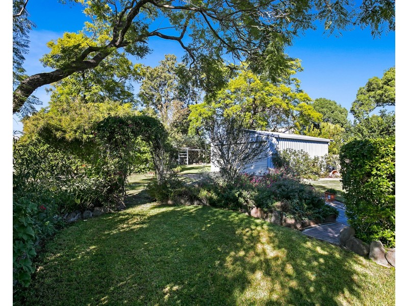 32 Railway Street, Pittsworth QLD 4356