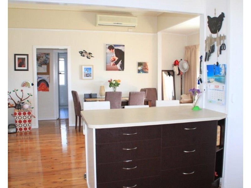 4 Curtis Street, Millmerran QLD 4357