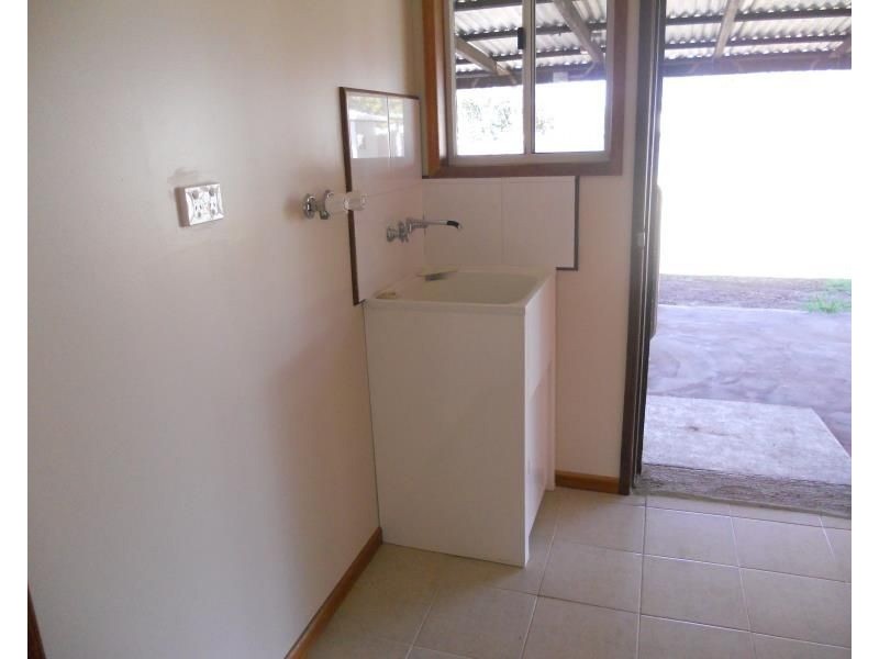 35 John Street, Southbrook QLD 4363