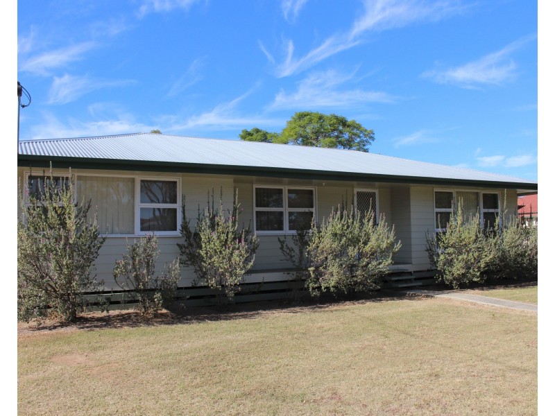 6 George Street, Millmerran QLD 4357