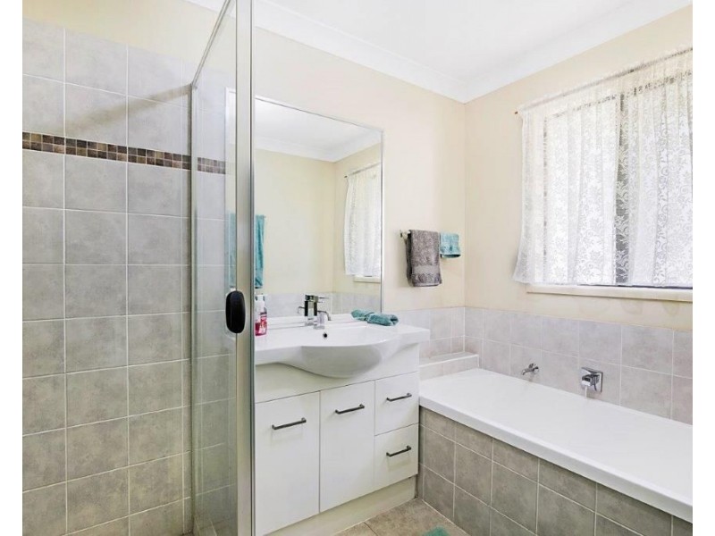 235 Oakey Crosshill Road, Oakey QLD 4401