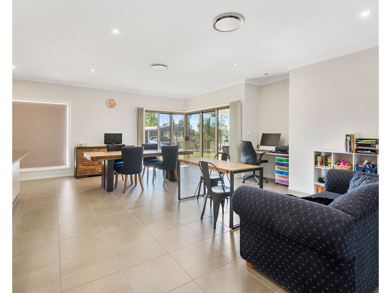 127 Hill Street, Pittsworth QLD 4356