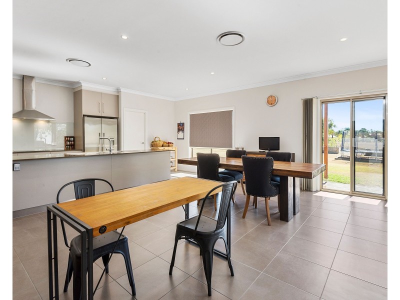 127 Hill Street, Pittsworth QLD 4356