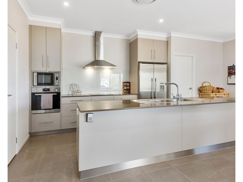 127 Hill Street, Pittsworth QLD 4356