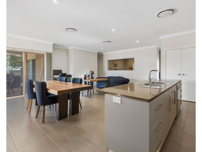 127 Hill Street, Pittsworth QLD 4356