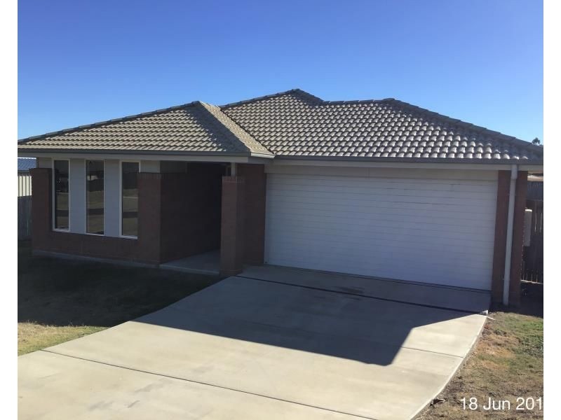 35 Stanley Street, Pittsworth QLD 4356