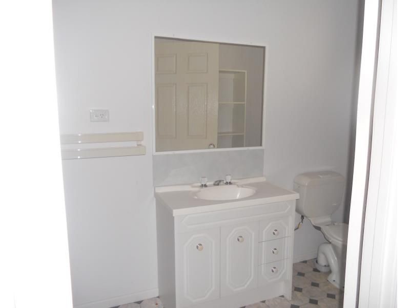 12 Thomas Street, Pittsworth QLD 4356