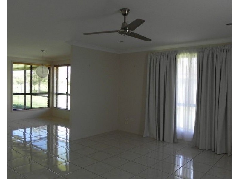 23 Fairway Drive, Pittsworth QLD 4356