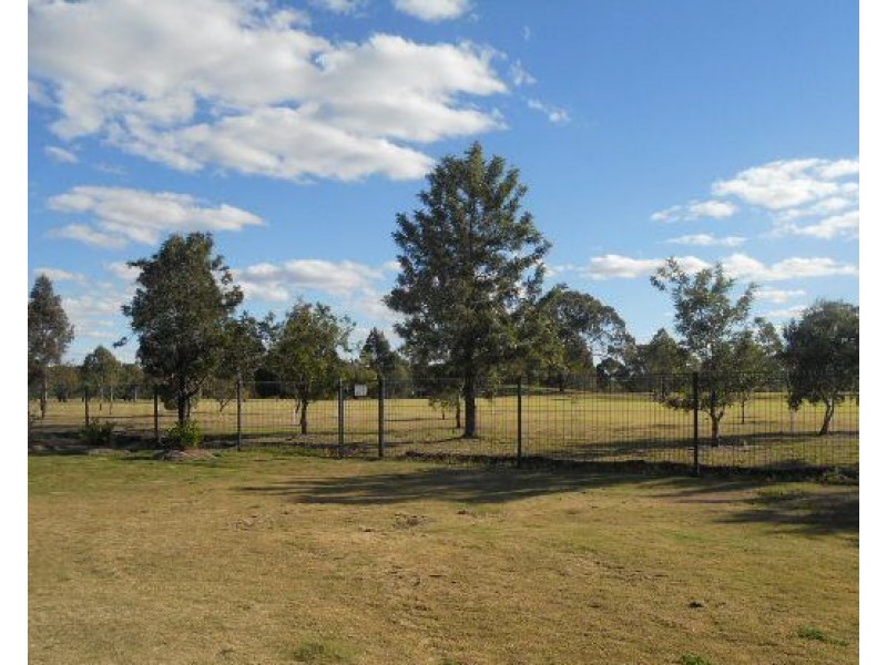 23 Fairway Drive, Pittsworth QLD 4356