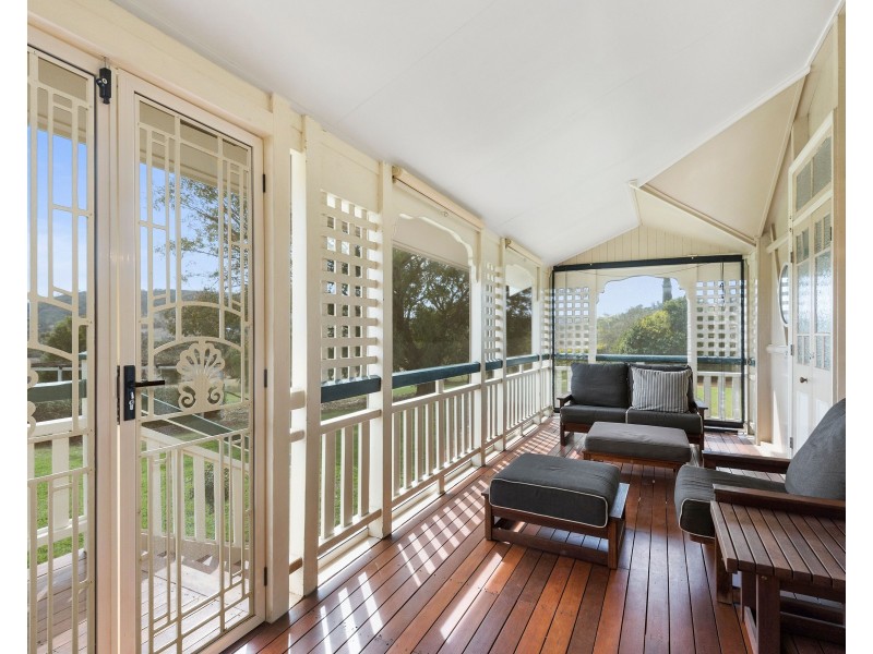 120 Meynink Road, Hodgson Vale QLD 4352