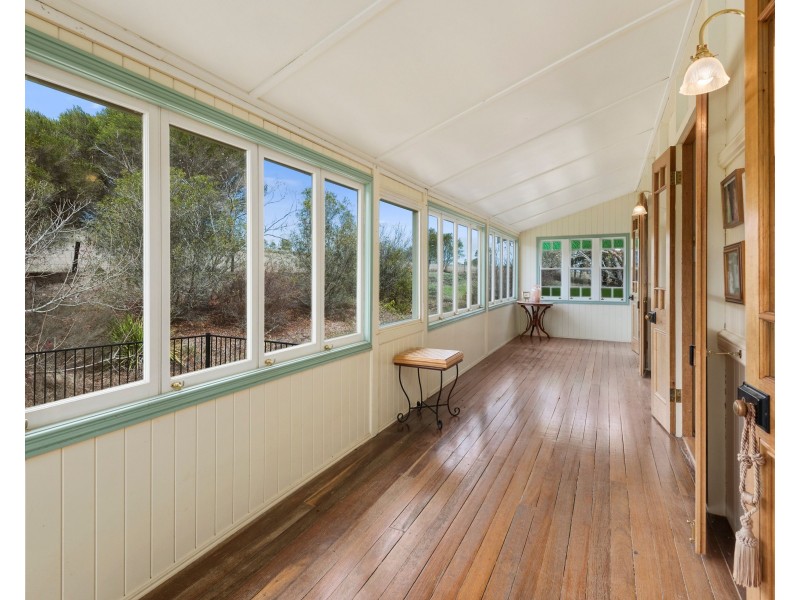 120 Meynink Road, Hodgson Vale QLD 4352