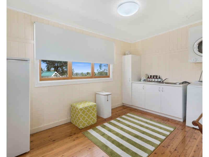 120 Meynink Road, Hodgson Vale QLD 4352