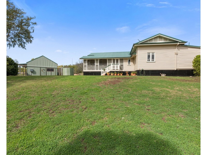 120 Meynink Road, Hodgson Vale QLD 4352