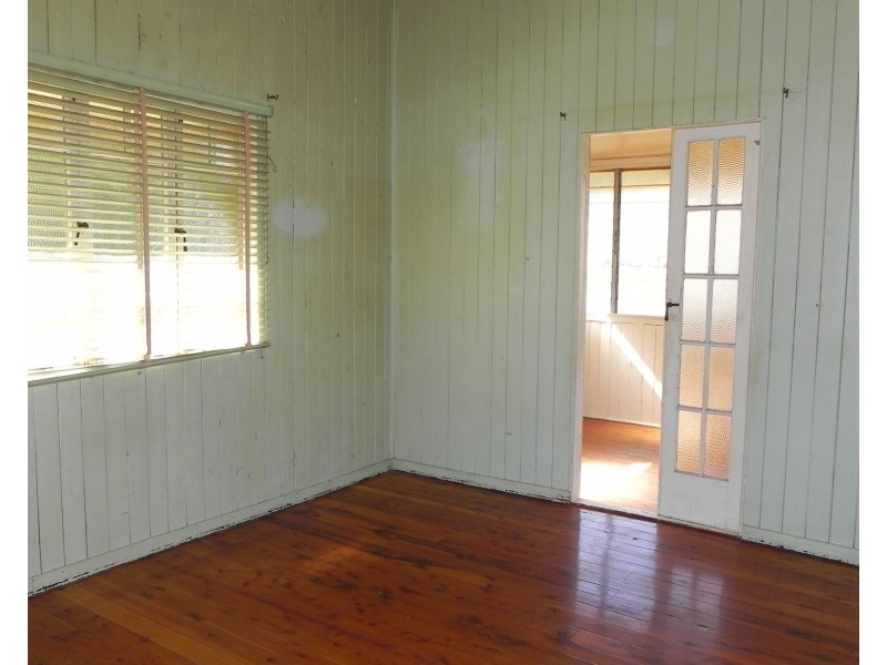 34 Short Street, Pittsworth QLD 4356