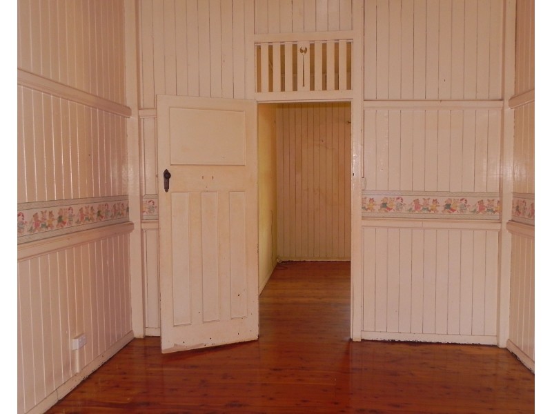 34 Short Street, Pittsworth QLD 4356