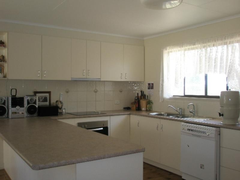 17 Bruce Road, Millmerran QLD 4357