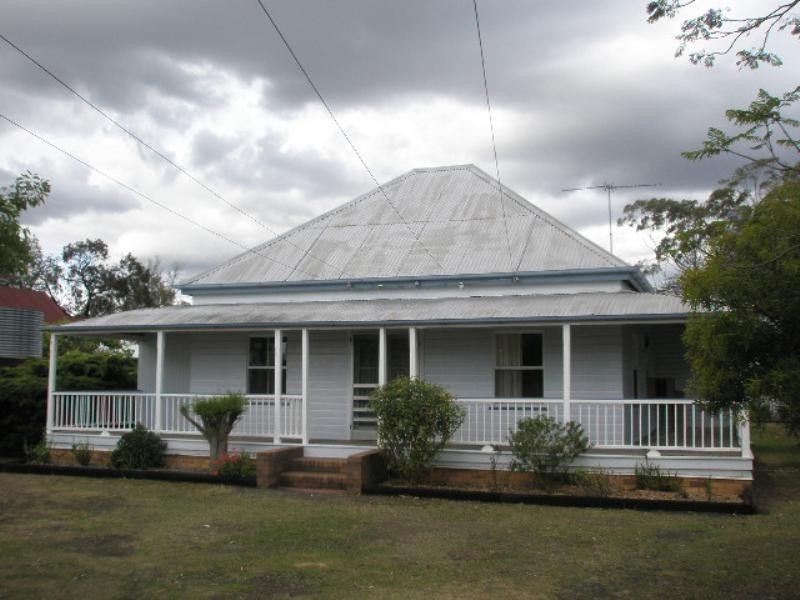 54 Short, Pittsworth QLD 4356