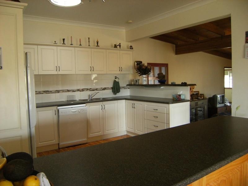 75 Beauaraba Road, Southbrook QLD 4363