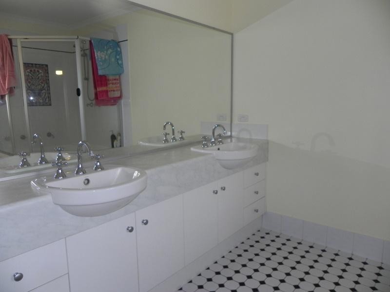 11 Draydon Court, Pittsworth QLD 4356